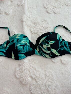 Women’s Green Tropical Underwire Swim Top